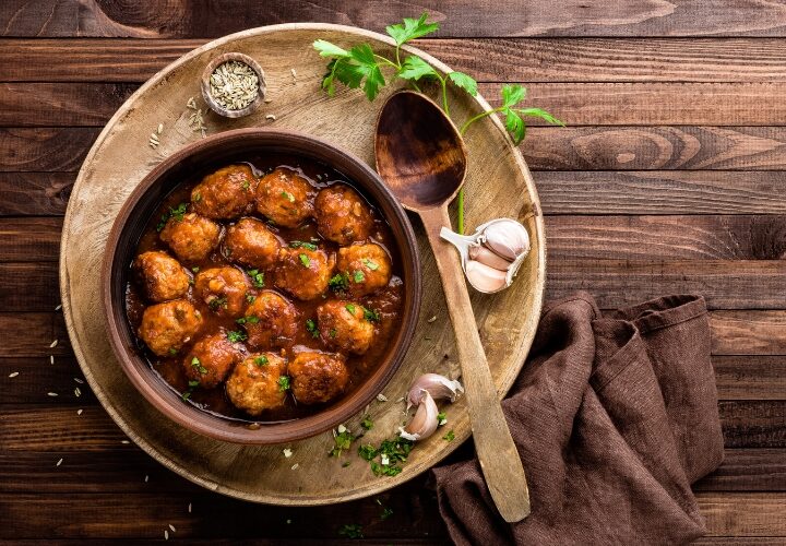 Albóndigas en salsa de vino
